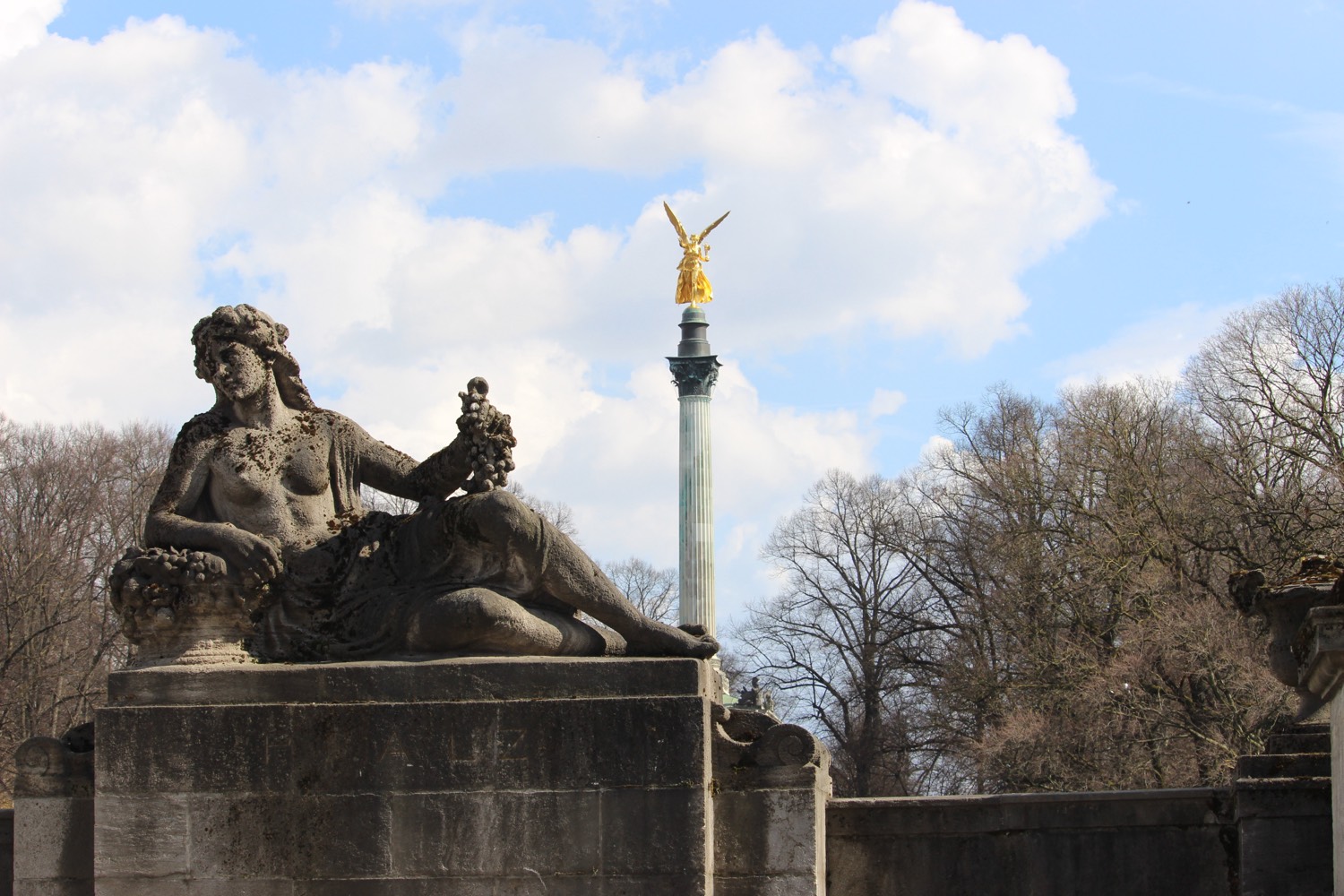 Mariensäule und Frauenkirche München